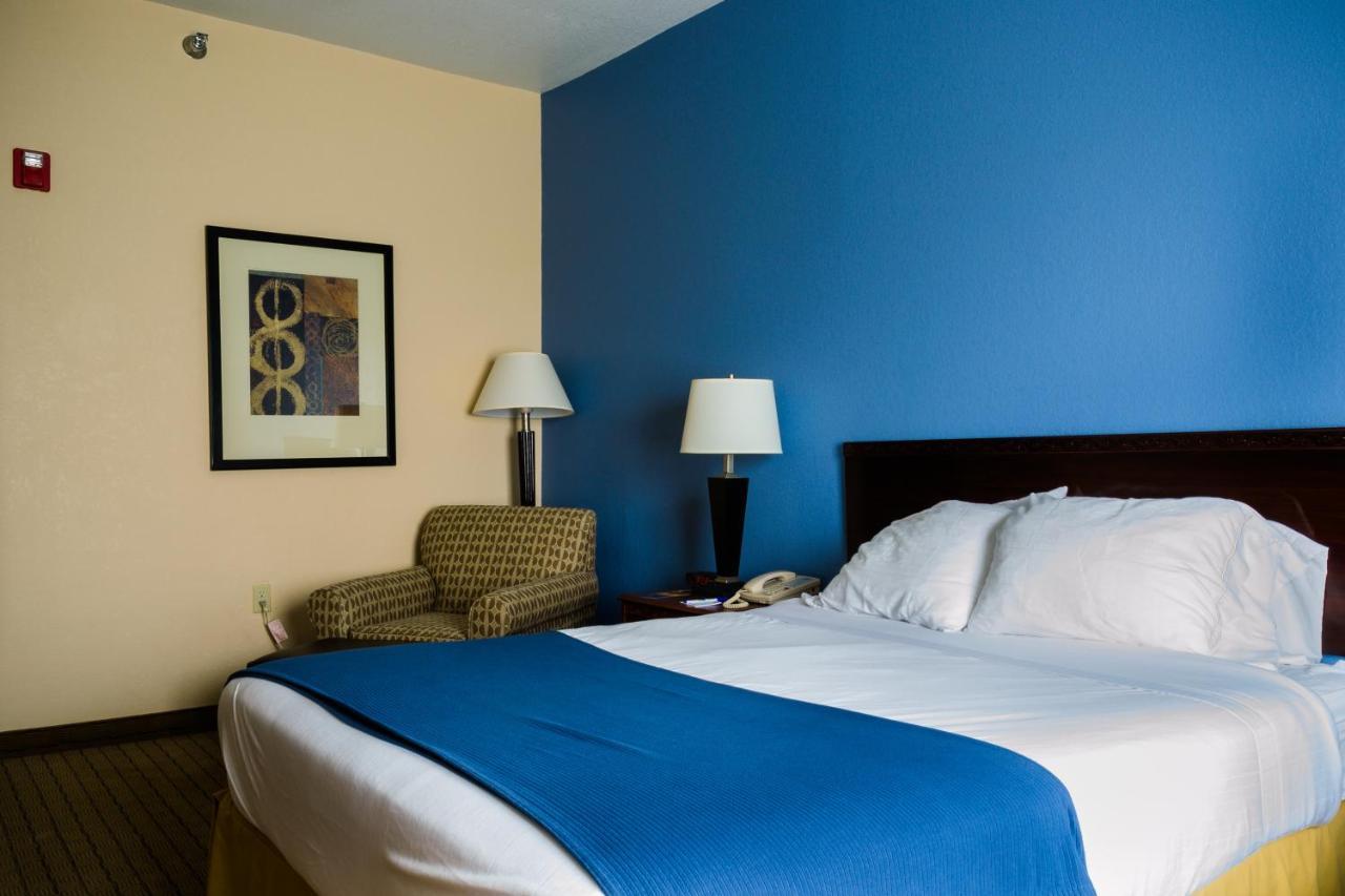 Holiday Inn Express Hotel & Suites Acme-Traverse City By Ihg Room photo