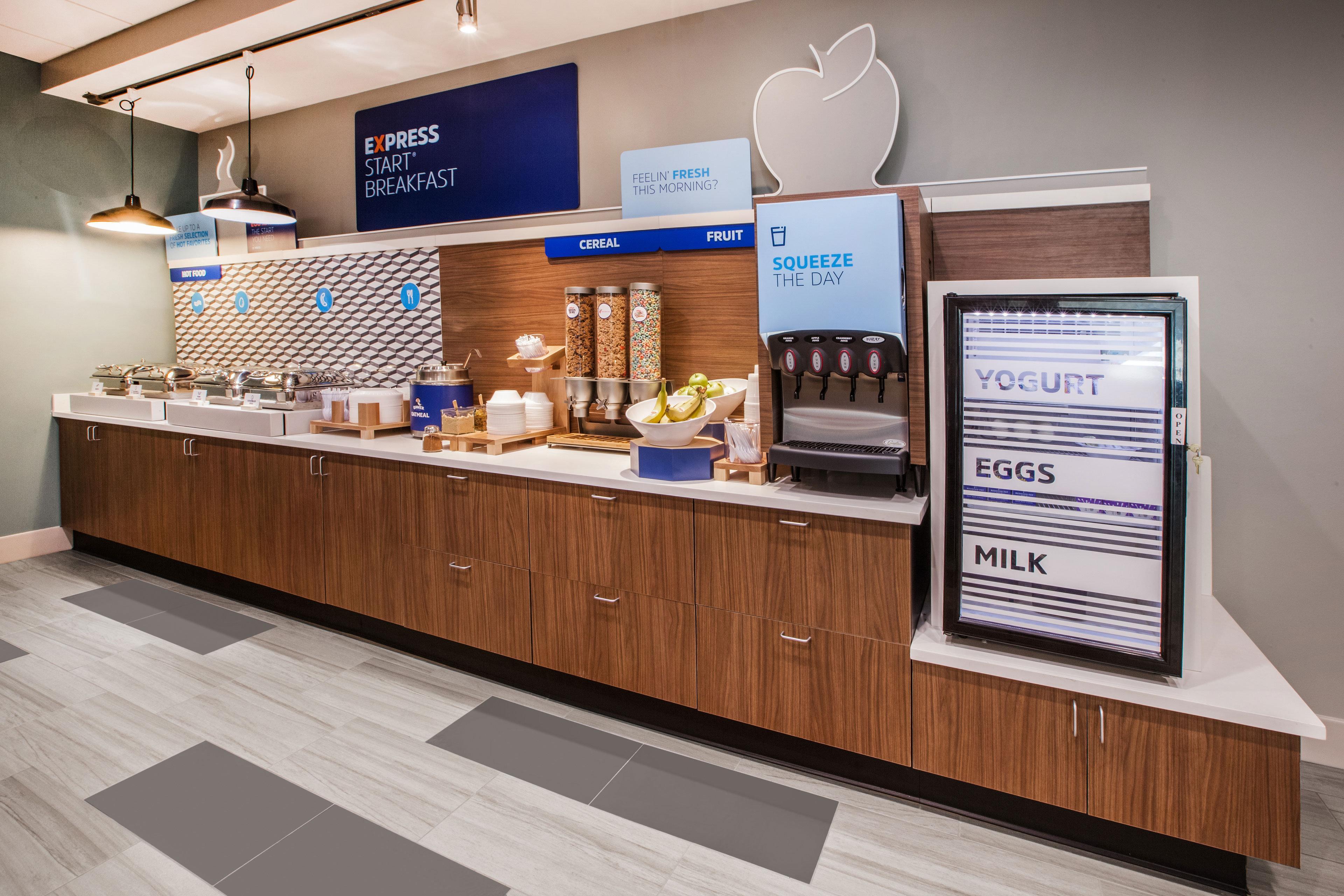 Holiday Inn Express Hotel & Suites Acme-Traverse City By Ihg Exterior photo