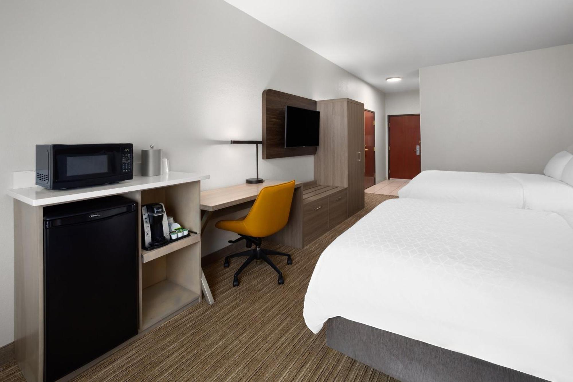 Holiday Inn Express Hotel & Suites Acme-Traverse City By Ihg Exterior photo