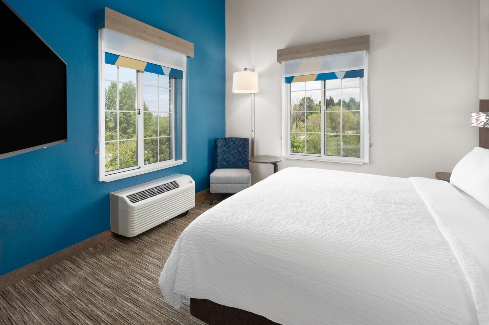 Holiday Inn Express Hotel & Suites Acme-Traverse City By Ihg Exterior photo