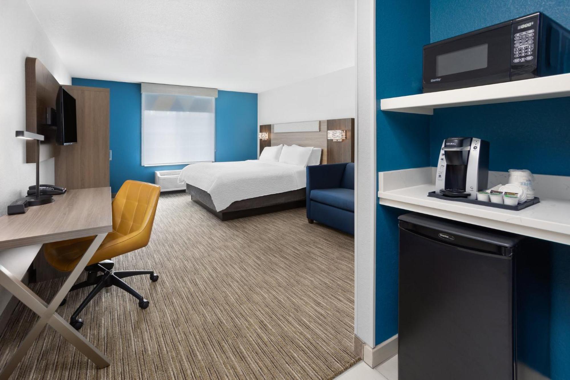 Holiday Inn Express Hotel & Suites Acme-Traverse City By Ihg Exterior photo