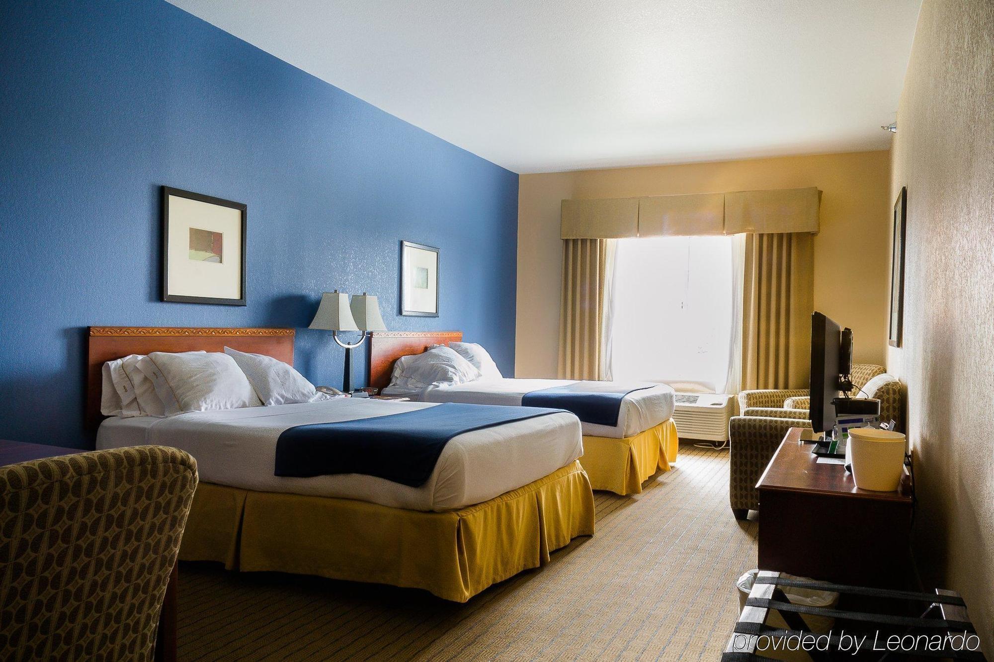 Holiday Inn Express Hotel & Suites Acme-Traverse City By Ihg Exterior photo